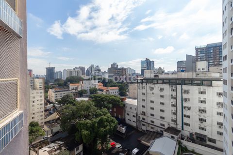Image 2 - 923970