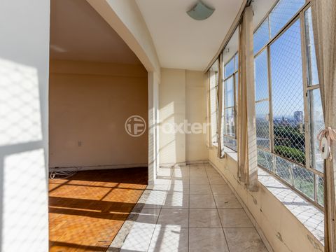 Image 3 - 923975