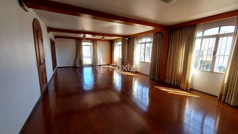 Image 3 - 923978