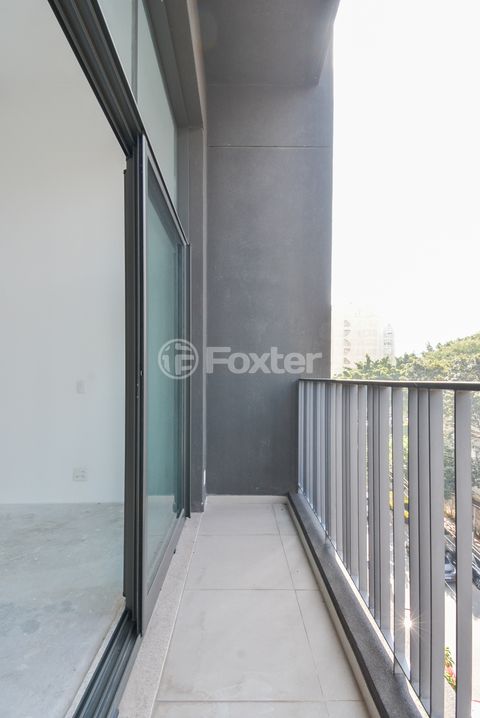 Image 6 - 924008
