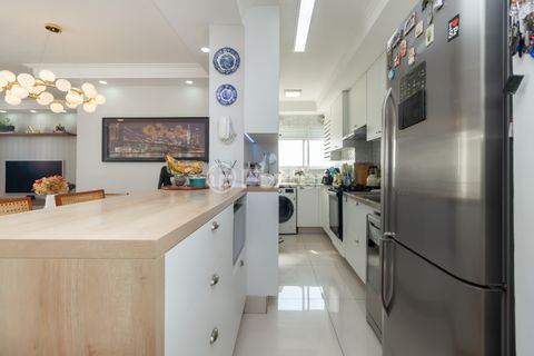 Image 14 - 924028