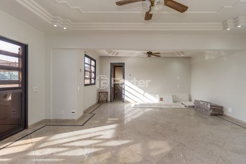 Image 7 - 924050