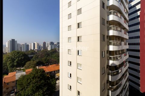 Image 16 - 924057