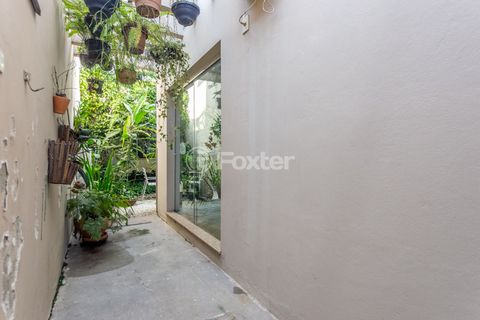 Image 11 - 924074