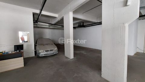 Image 4 - 924093