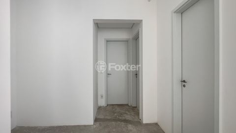 Image 11 - 924131