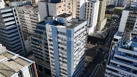 Image 17 - 924158