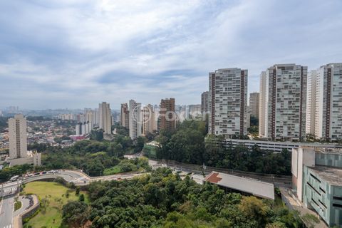 Image 9 - 924179