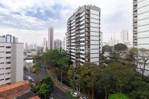 Image 15 - 924227