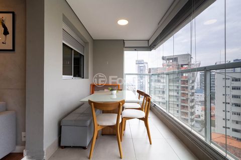 Image 10 - 924227