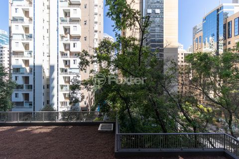 Image 13 - 924257