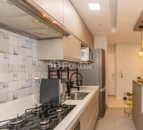 Image 7 - 924285