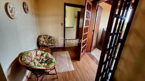 Image 8 - 924299