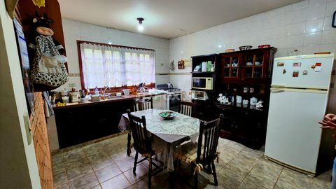 Image 5 - 924299