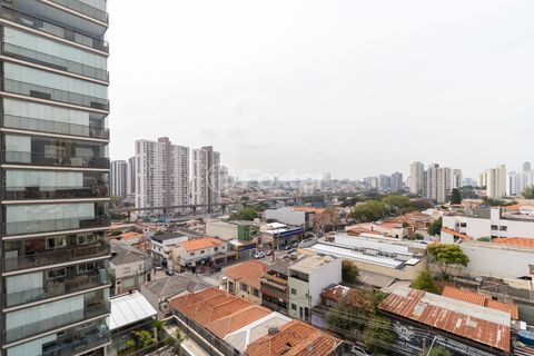 Image 11 - 924312