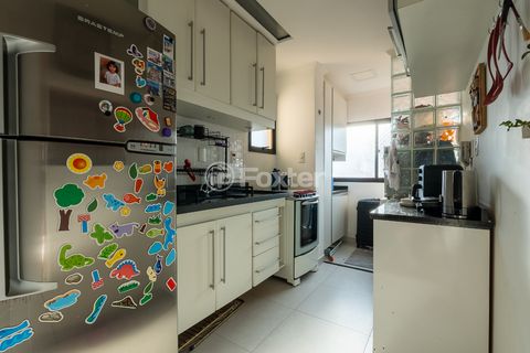 Image 12 - 924325