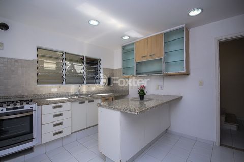 Image 7 - 924337