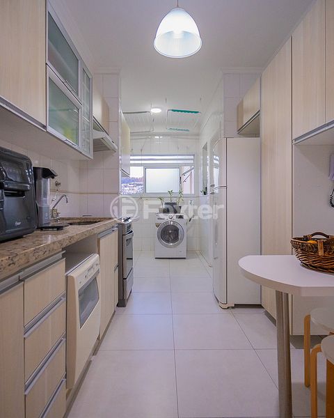Image 5 - 924343