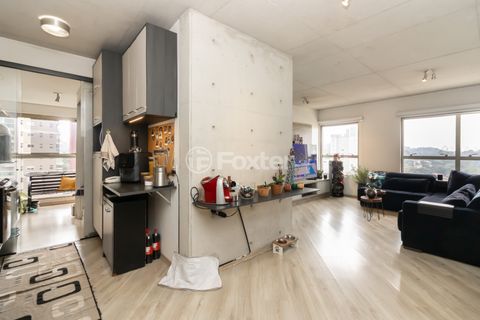 Image 8 - 924344