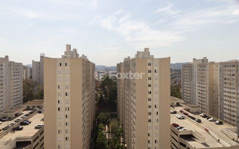 Image 14 - 924345