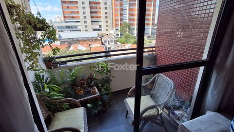Image 8 - 924372