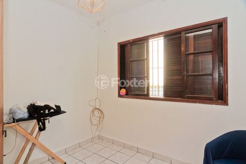 Image 7 - 924379