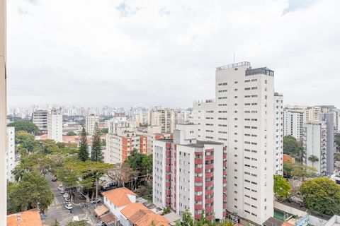 Image 11 - 924431