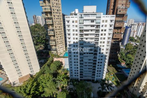 Image 17 - 924454