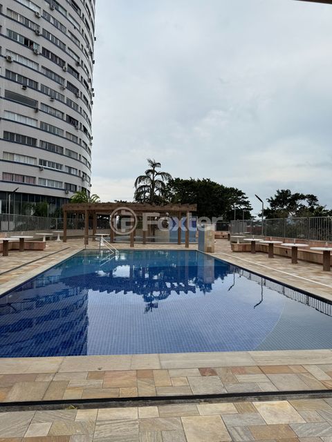 Image 17 - 924466