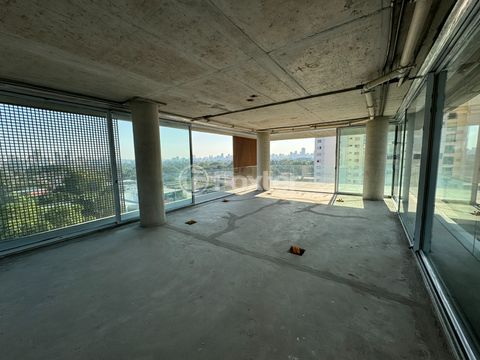 Image 3 - 924472
