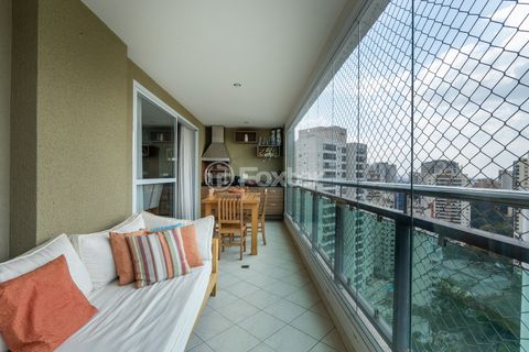 Image 9 - 924480