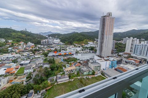 Image 8 - 924515