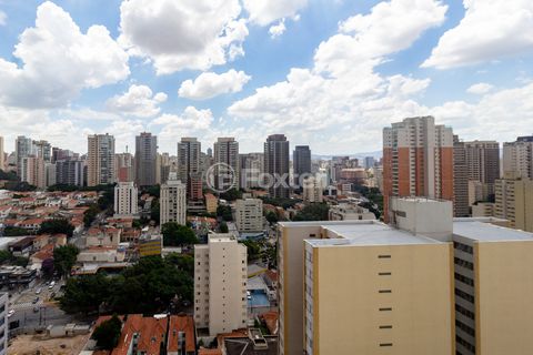 Image 16 - 924526