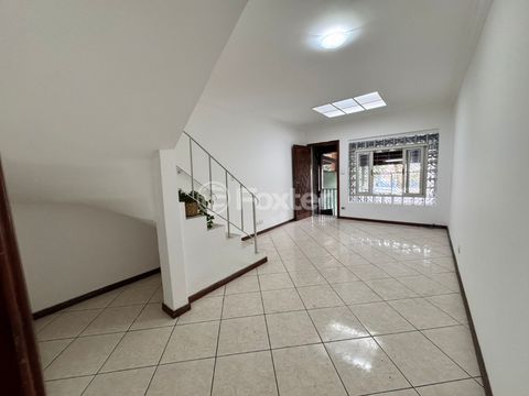 Image 3 - 924537