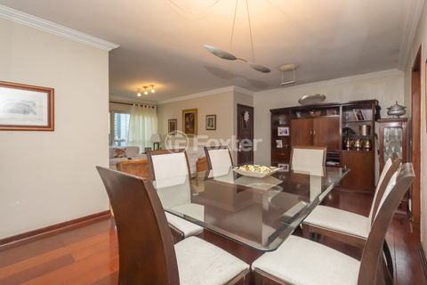 Image 7 - 924539