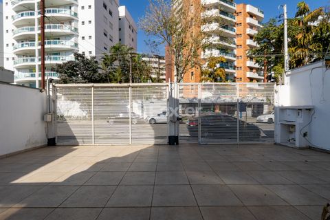 Image 5 - 924559