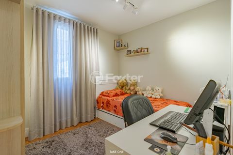 Image 17 - 924615