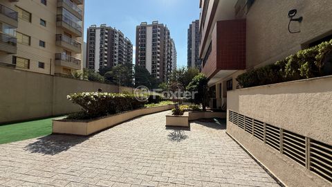 Image 1 - 924665