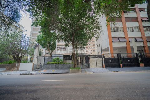 Image 14 - 924674