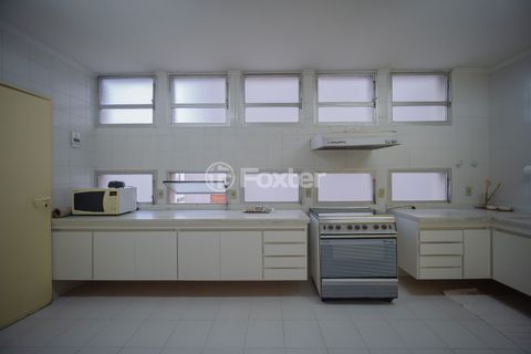 Image 7 - 924674