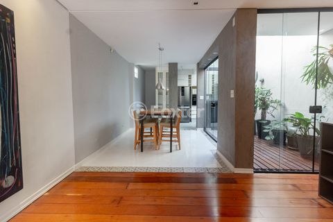 Image 5 - 924682