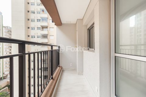 Image 7 - 924685