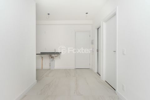 Image 4 - 924685