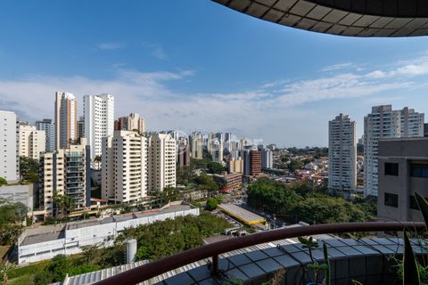 Image 13 - 924709