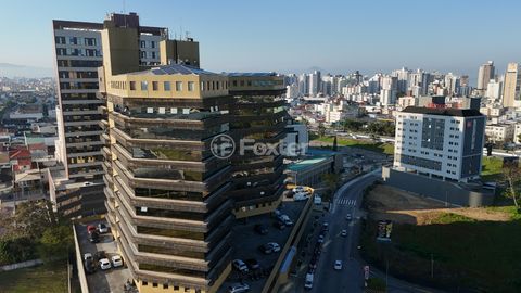 Image 11 - 924734