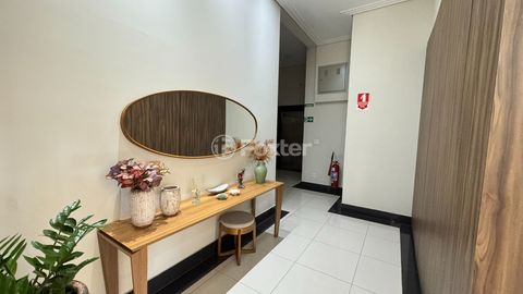 Image 13 - 924742