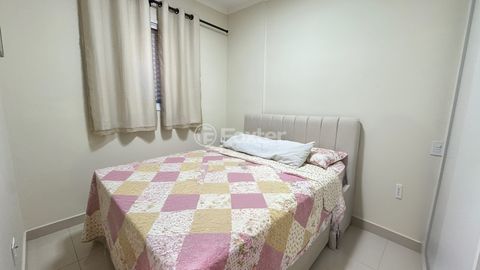 Image 7 - 924742