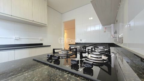 Image 8 - 924773