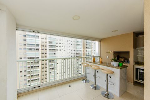 Image 12 - 924789