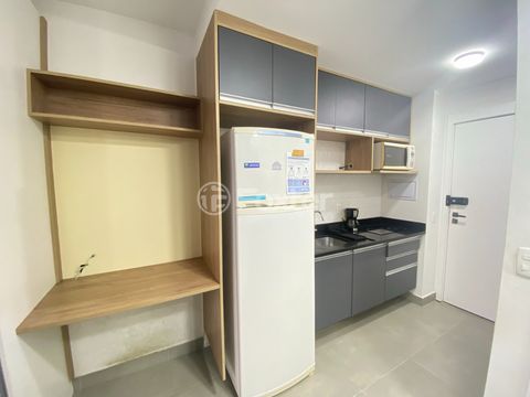 Image 7 - 924812